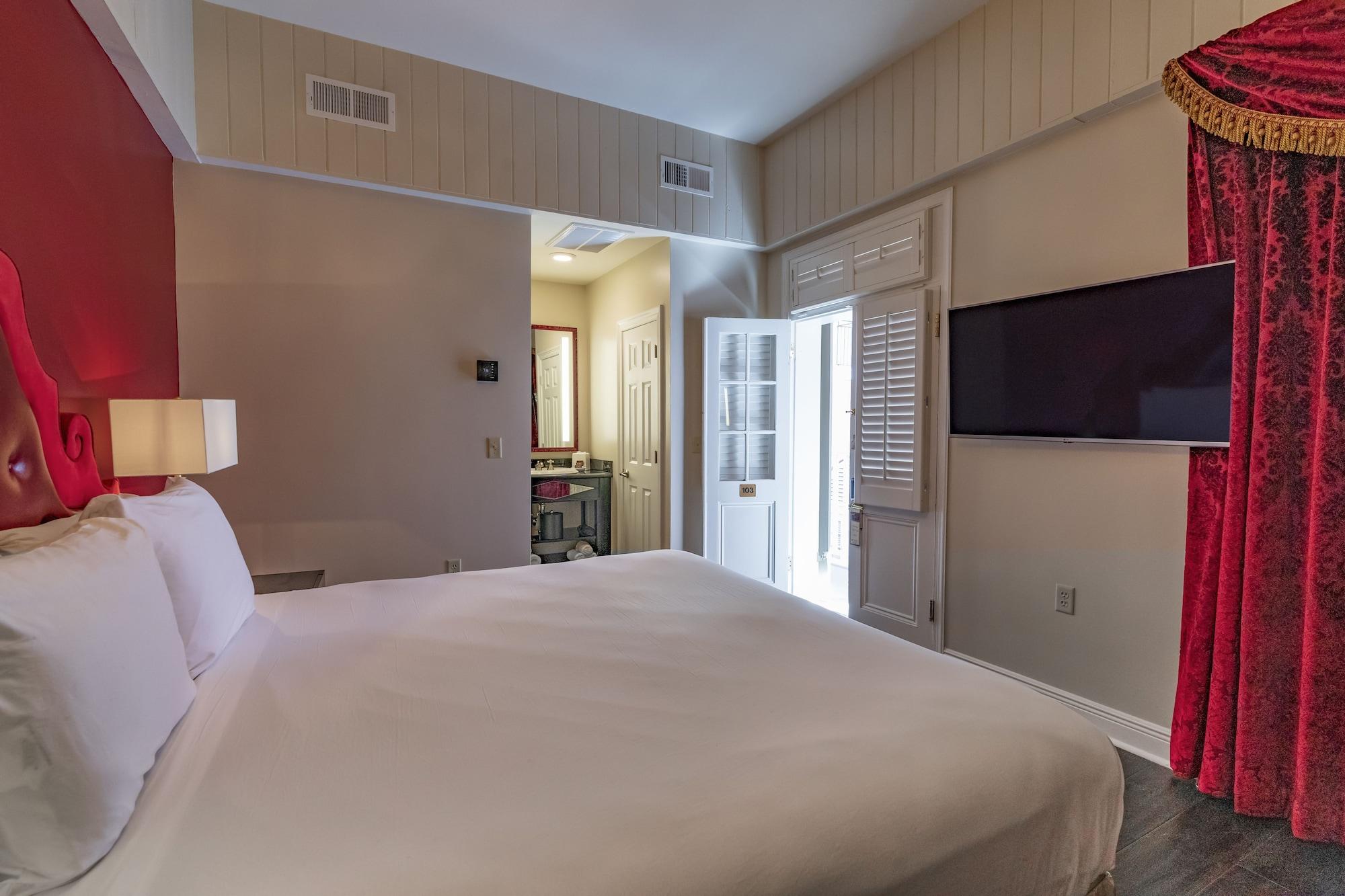 Dauphine Orleans Hotel Ню Орлиънс Екстериор снимка
