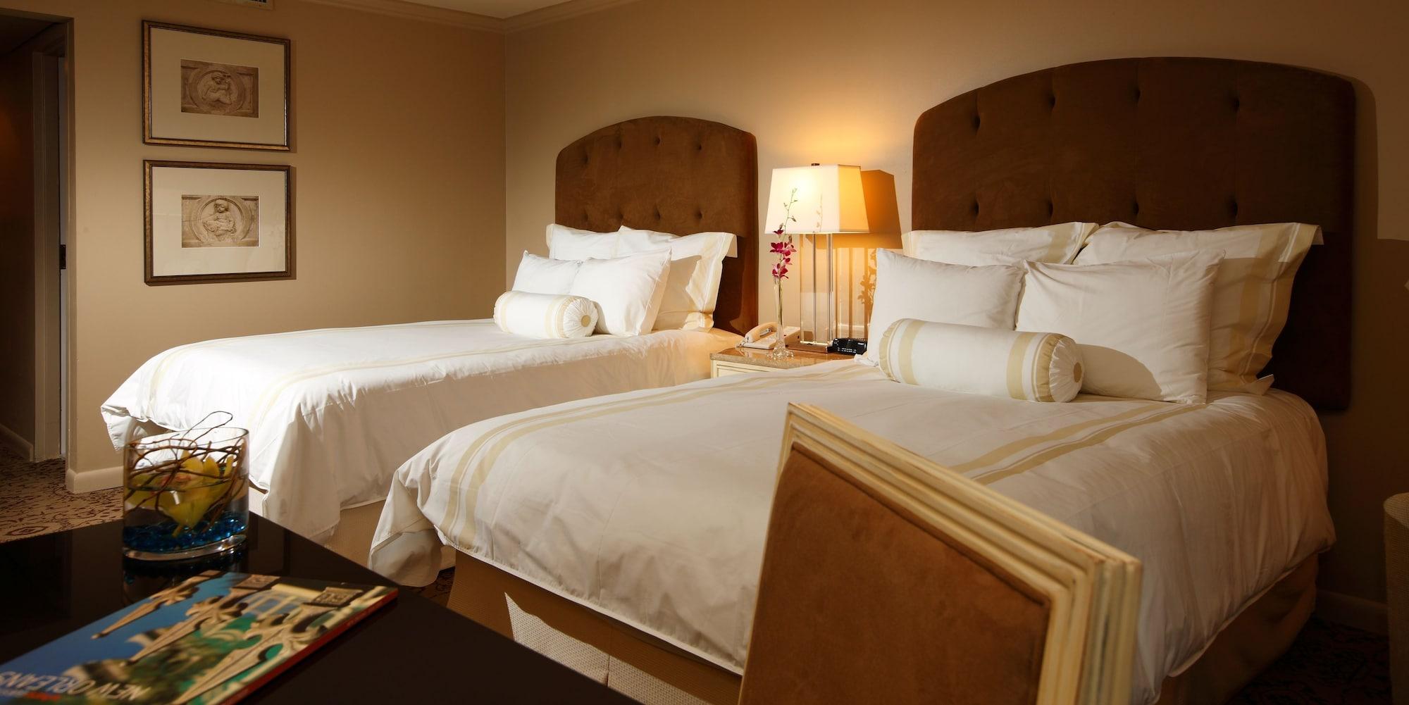 Dauphine Orleans Hotel Ню Орлиънс Екстериор снимка