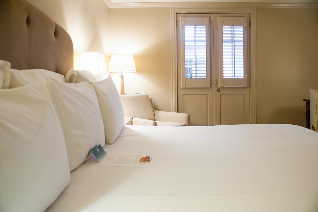 Dauphine Orleans Hotel Ню Орлиънс Екстериор снимка