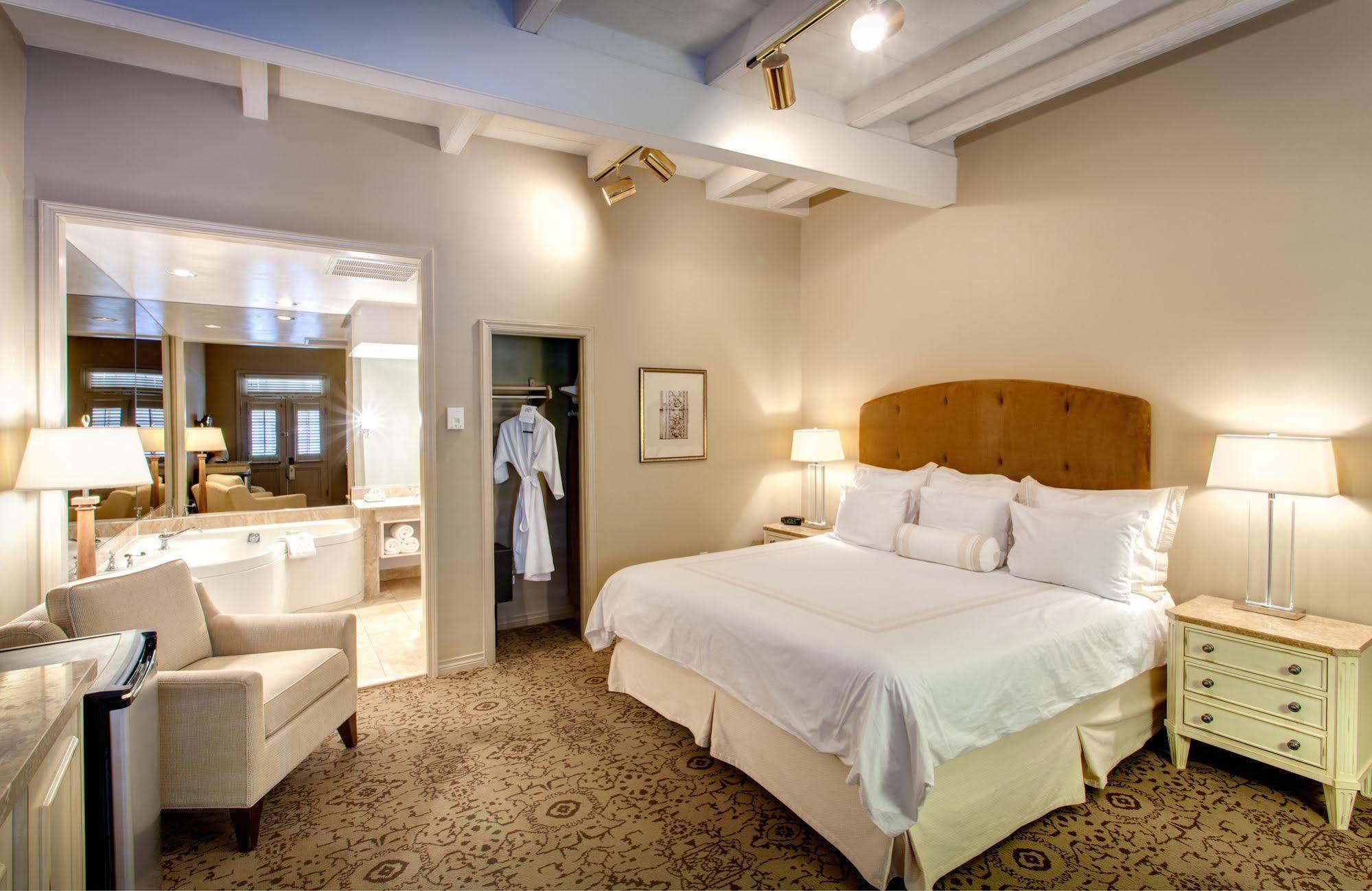 Dauphine Orleans Hotel Ню Орлиънс Екстериор снимка
